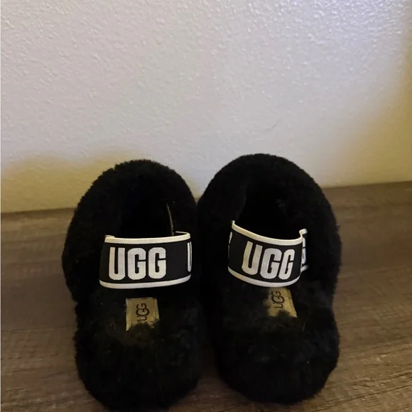 UGG  Black Fluffy Slides - Picture 4 of 8